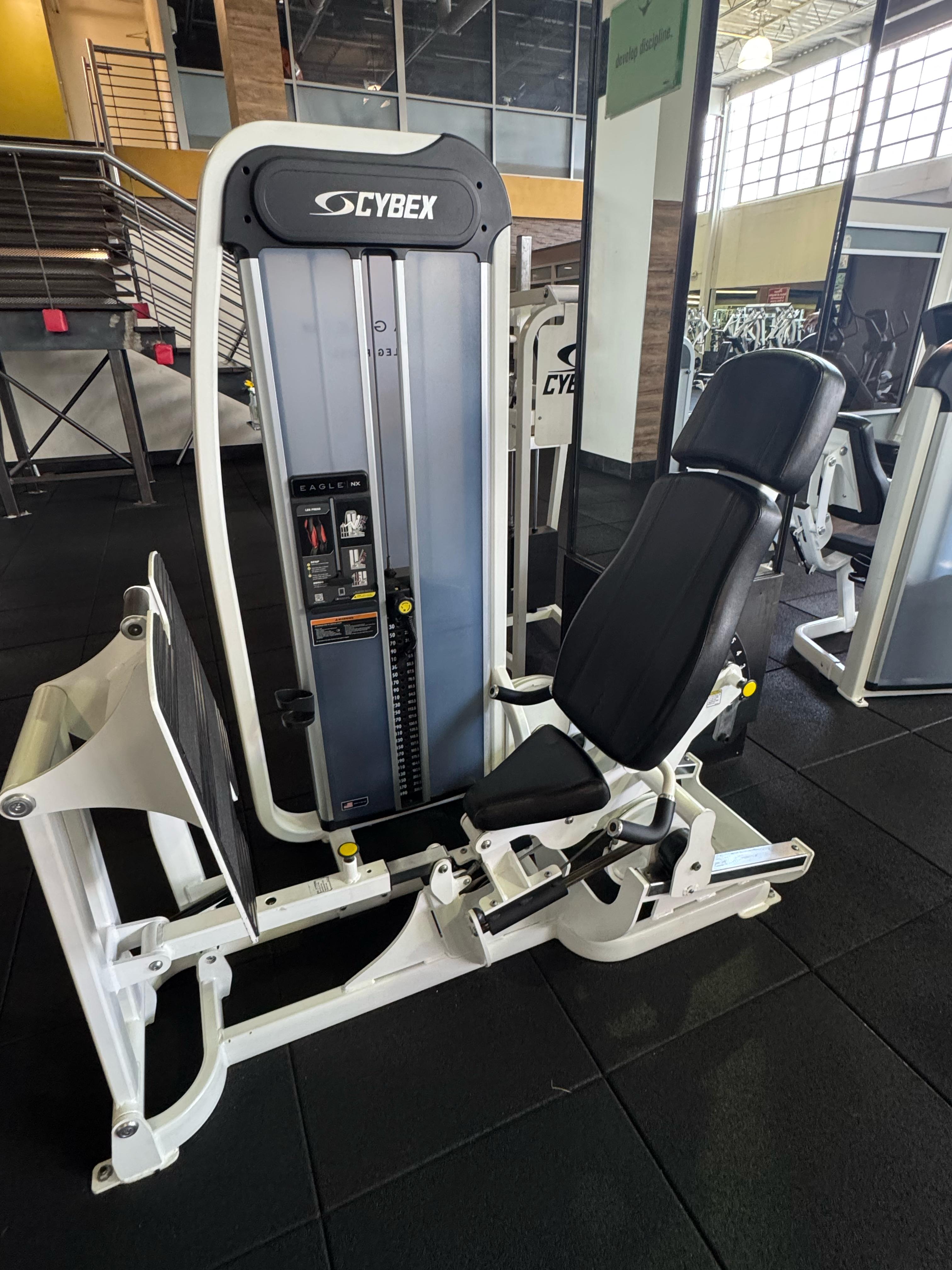 Cybex - Eagle NX - Leg Press