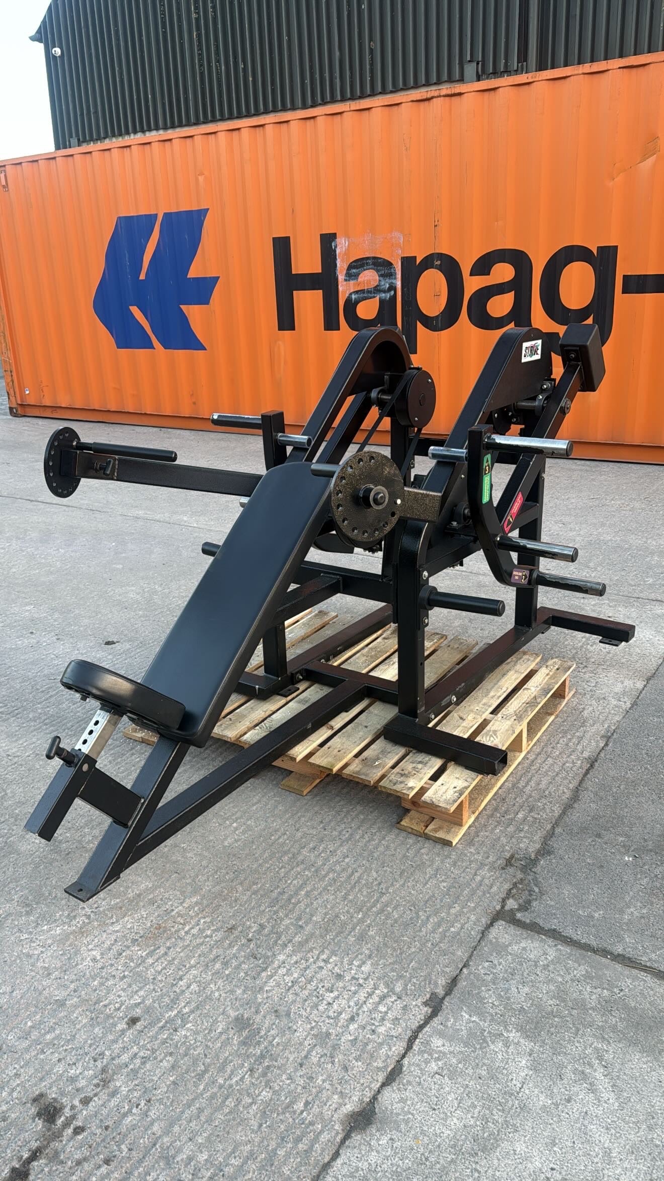 Strive Incline Chest Plate Loaded