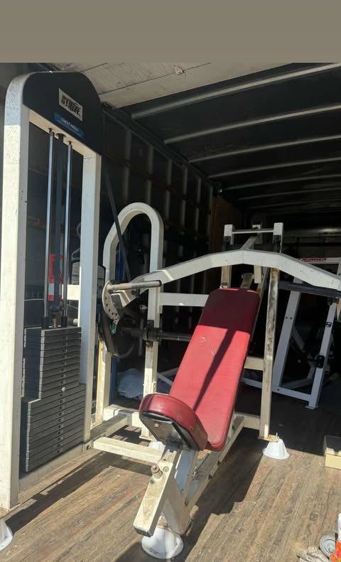 Strive Incline Chest