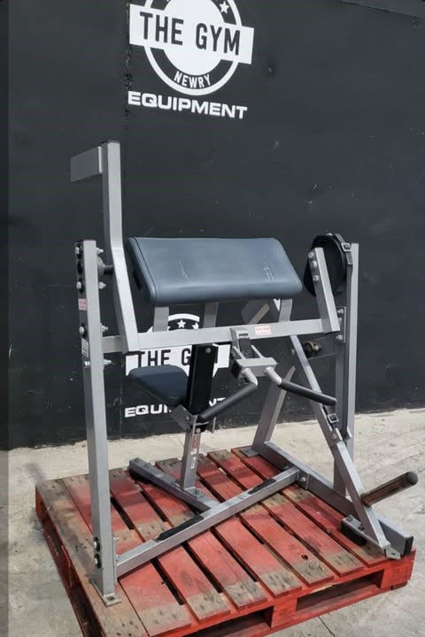 Hammer Strength Plate Loaded Bicep Curl