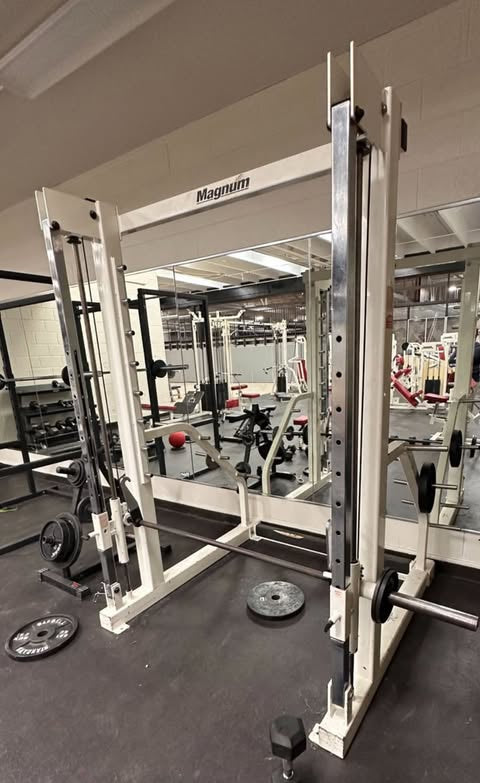 Magnum Smith Machine