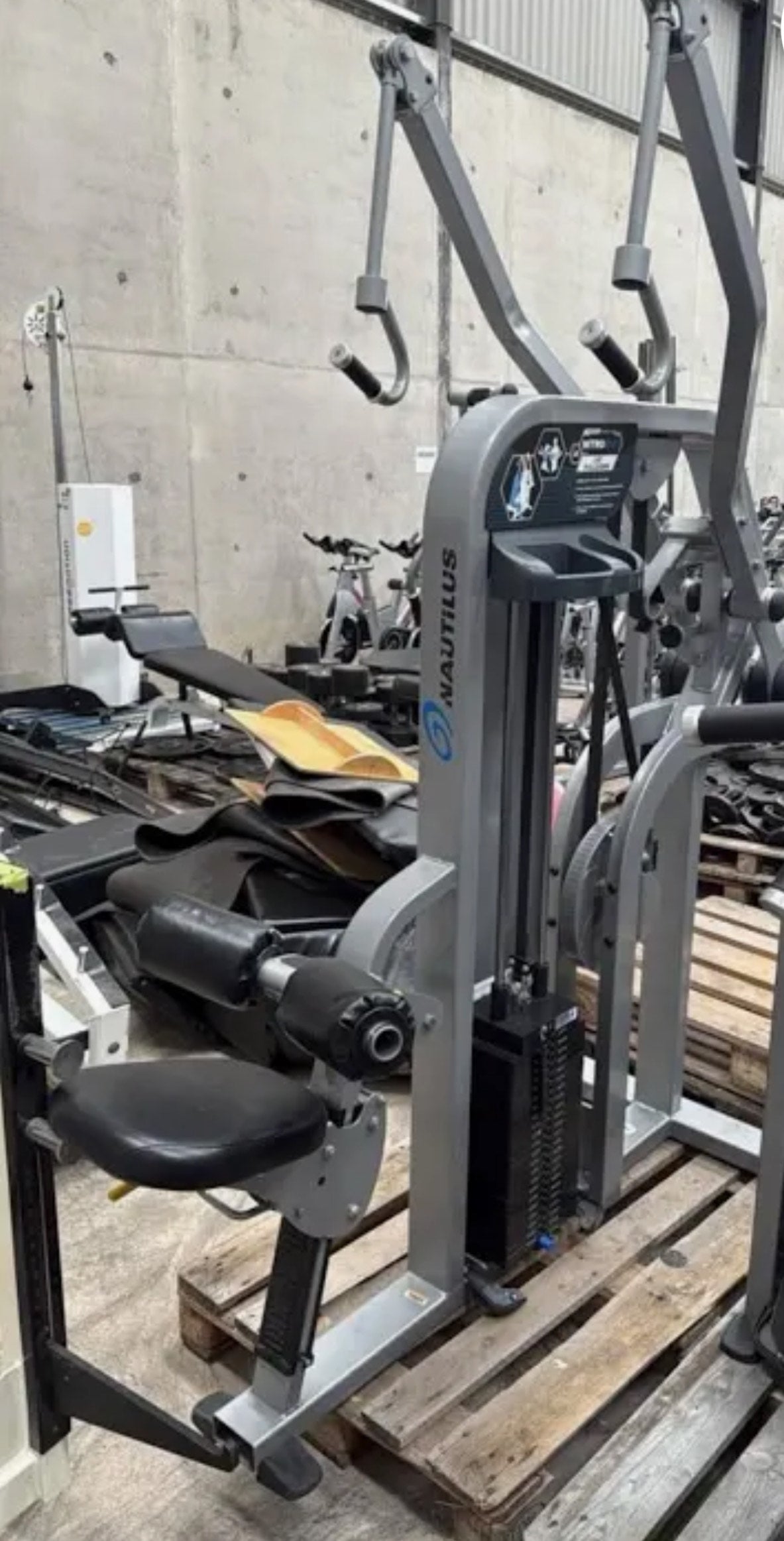 Nautilus Nitro Gym Package 10pcs