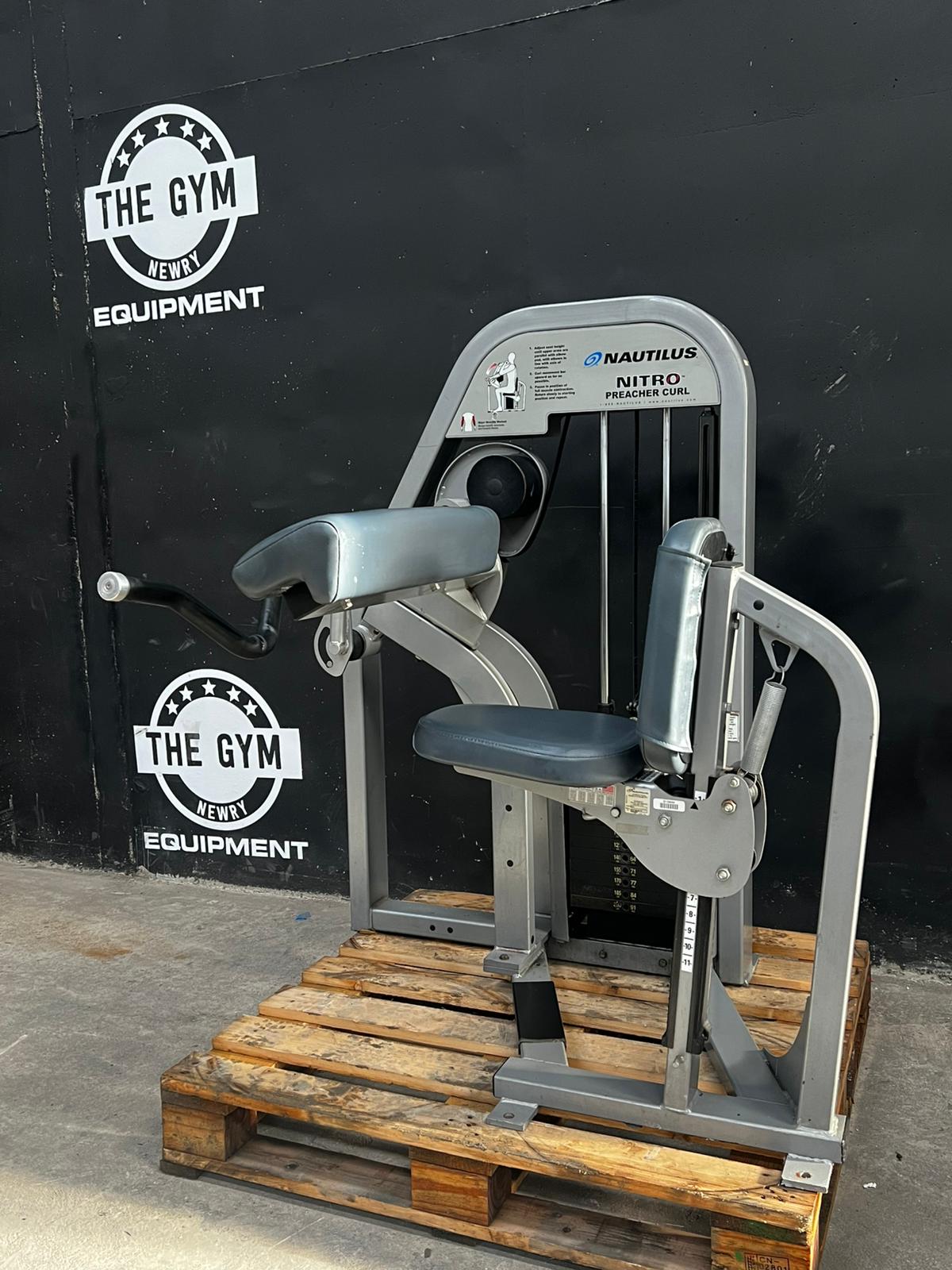 Nautilus Nitro Bicep Preacher Curl Machine Commercial Gym Equipment