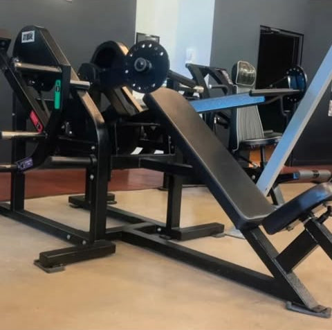 Strive Incline Chest Plate Loaded